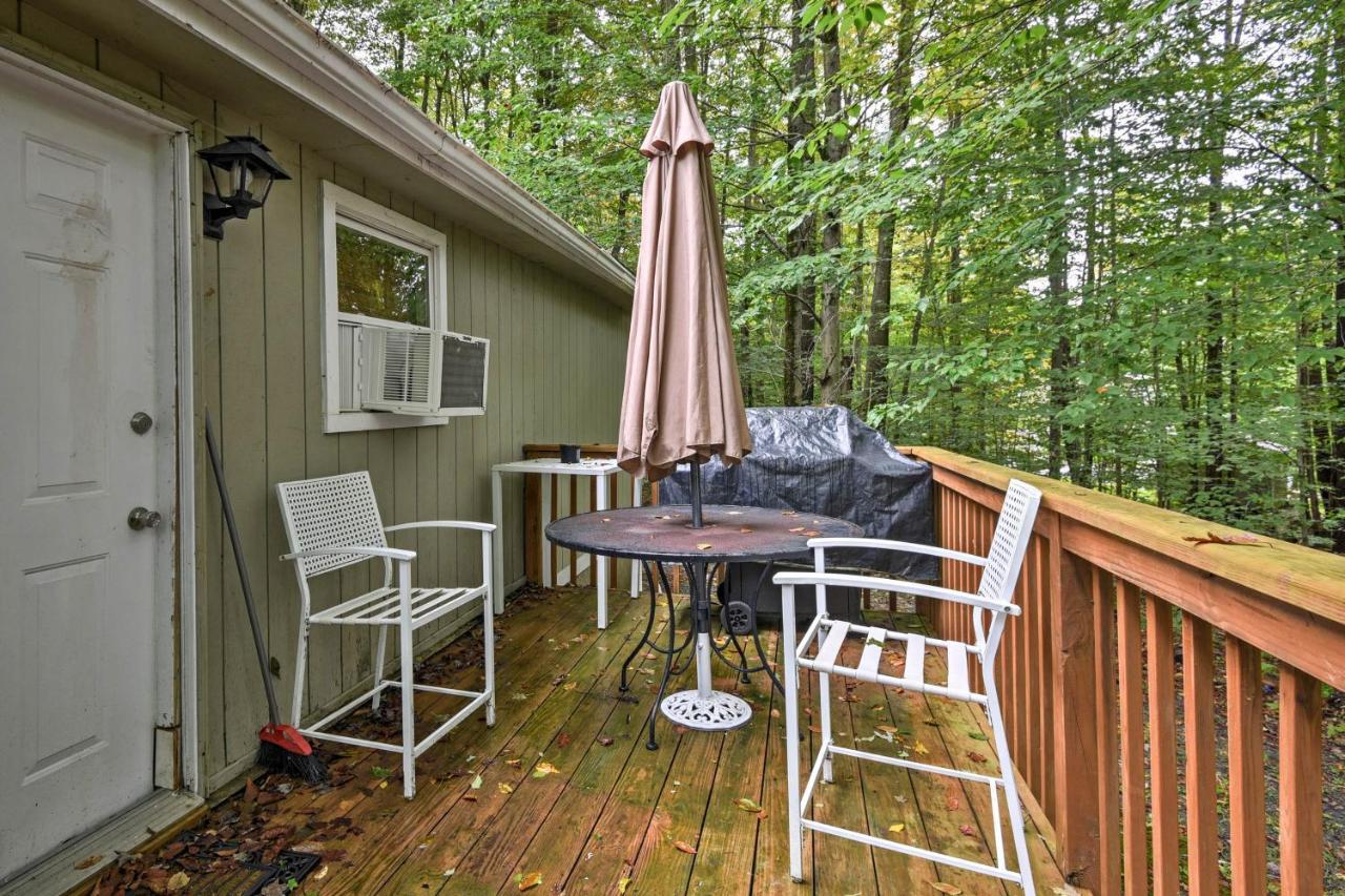 Cozy Arrowhead Lake Home With Sunroom And Pool Access! Pocono Lake ภายนอก รูปภาพ