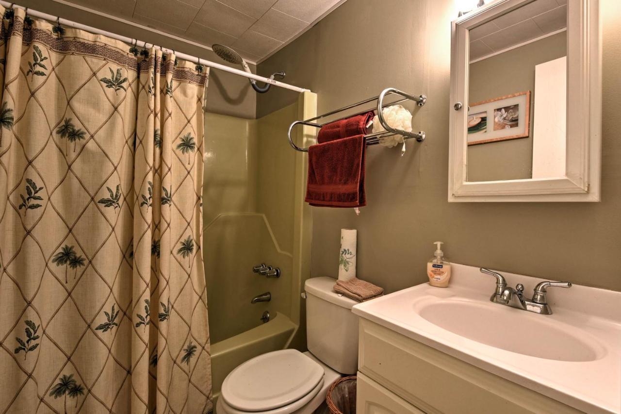 Cozy Arrowhead Lake Home With Sunroom And Pool Access! Pocono Lake ภายนอก รูปภาพ